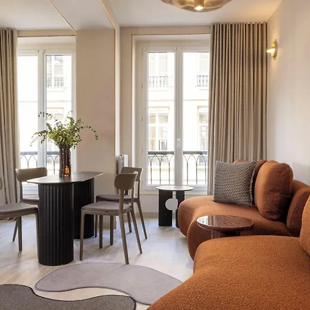 Yuna Saint-honore - Serviced Paris