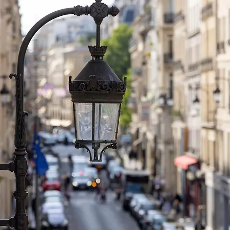 Yuna Saint-honore - Serviced *